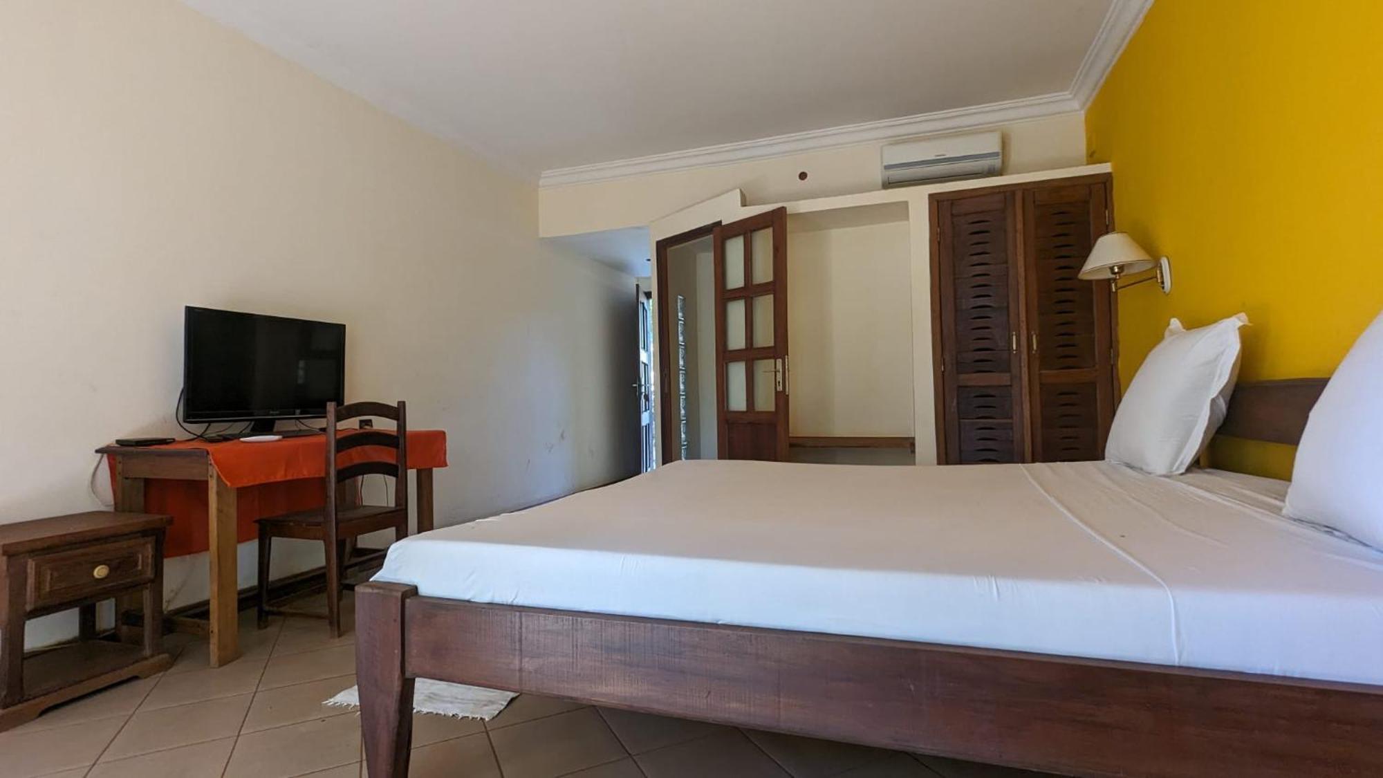 Ar Sun Hotel Antsiranana Exterior photo