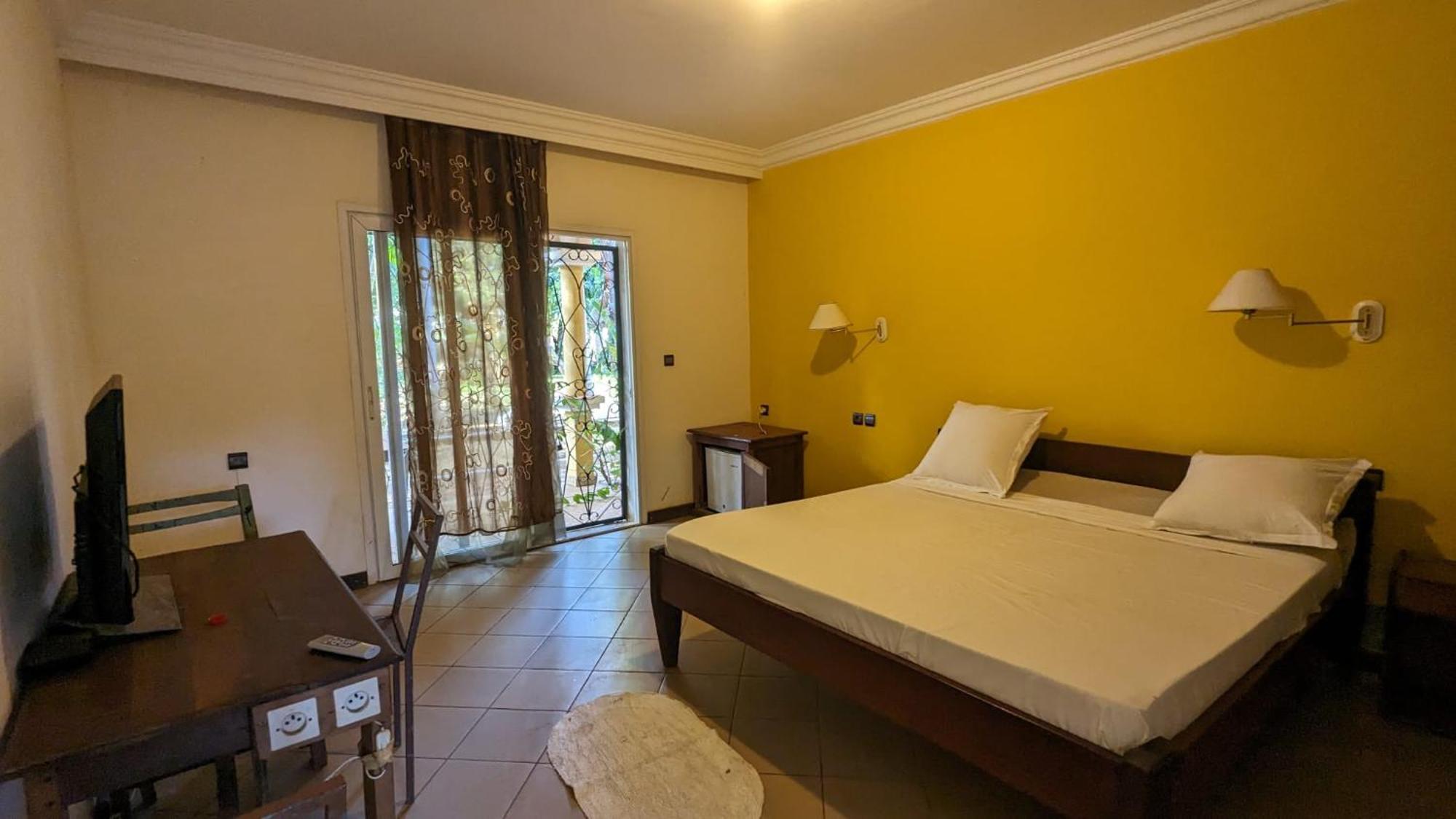 Ar Sun Hotel Antsiranana Exterior photo