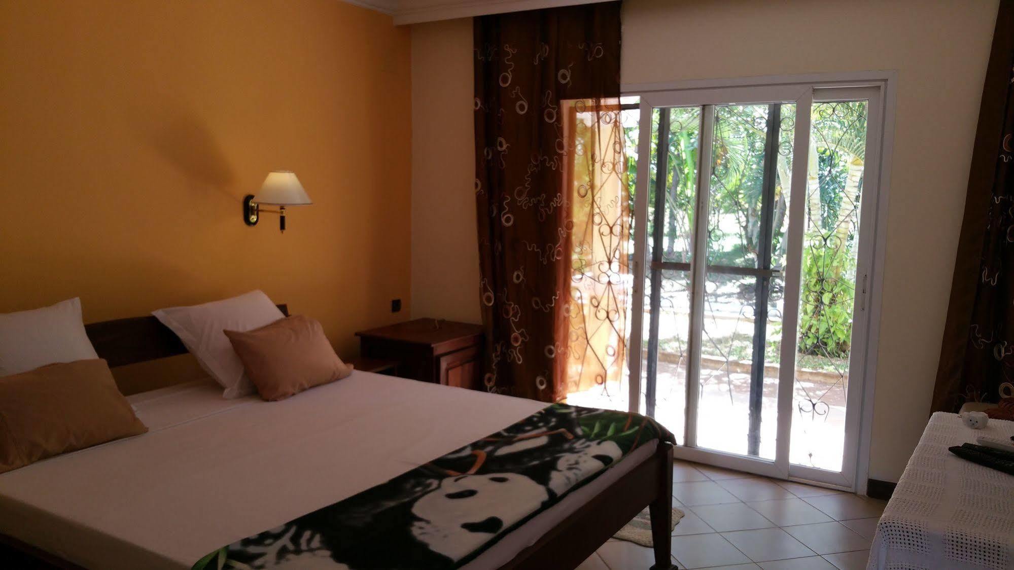 Ar Sun Hotel Antsiranana Exterior photo